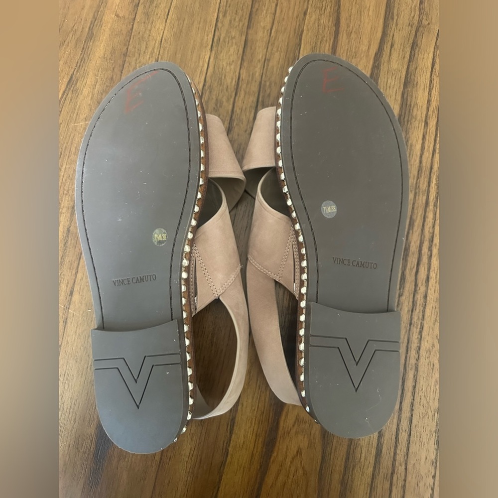 NEW Vince Camuto Leather Adjustable Crossband Women’s Sandals Ceemilo Tan 7.5 - Picture 6 of 9